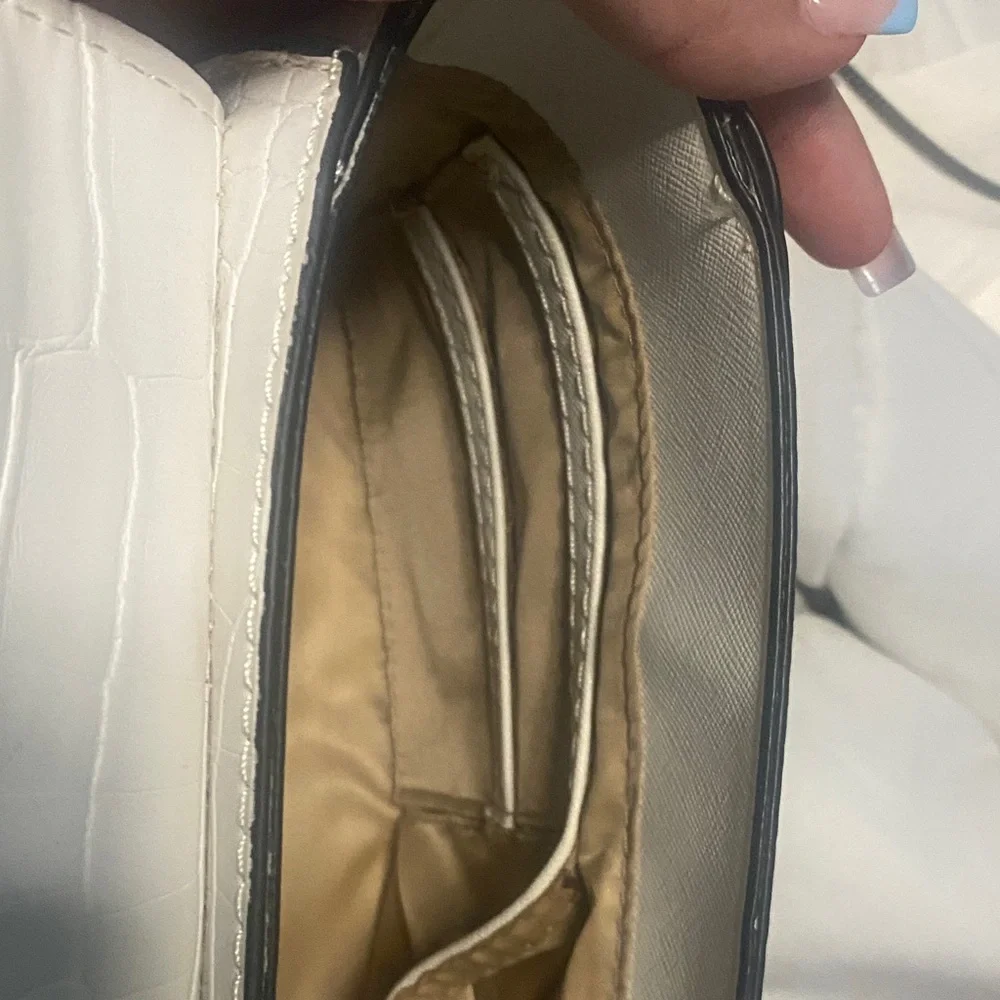 Guess White Croc-Embossed Top-Handle Satchel - Picture 7 of 7